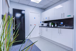 5 Person Private Office