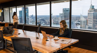 4 Person Coworking Desk