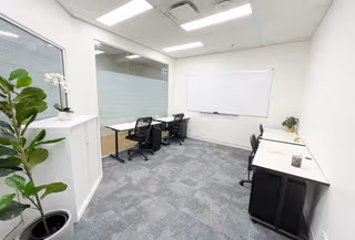 22 Person Coworking Desk