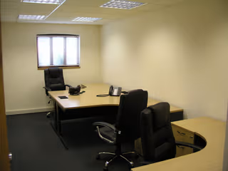 16 Person Private Office