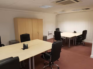 4 Person Private Office