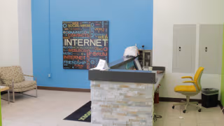 4 Person Coworking Desk
