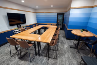 5 Person Coworking Desk