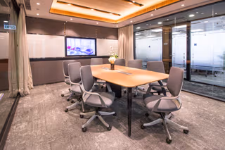 4 Person Private Office