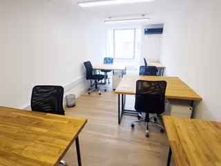 4 Person Private Office