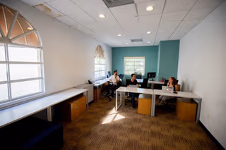 5 Person Coworking Desk