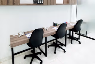 3 Person Private Office