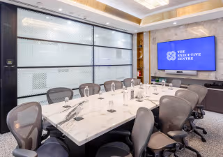 7 Person Coworking Desk