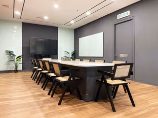 12 Person Private Office
