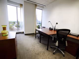 5 Person Private Office
