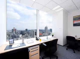 7 Person Private Office