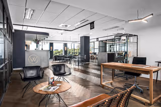 4 Person Coworking Desk