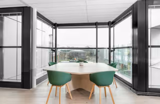 1 Person Coworking Desk