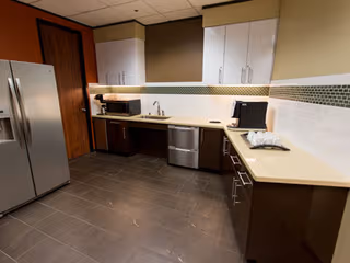 4 Person Private Office