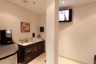 1 Person Private Office