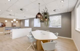 4 Person Private Office