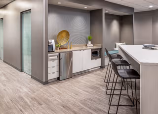 4 Person Private Office