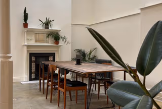 4 Person Coworking Desk