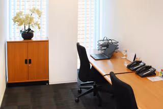 5 Person Coworking Desk