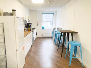 1 Person Coworking Desk