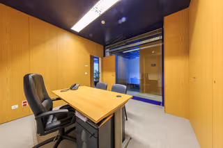 4 Person Coworking Desk