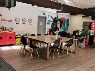 5 Person Coworking Desk