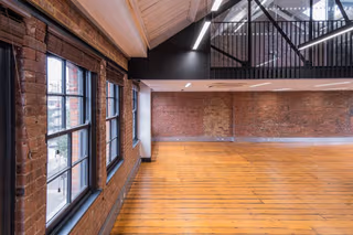 25 Person Private Office