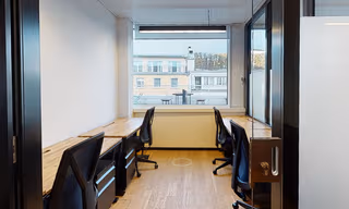 4 Person Coworking Desk