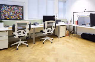 1 Person Coworking Desk