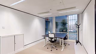 4 Person Private Office