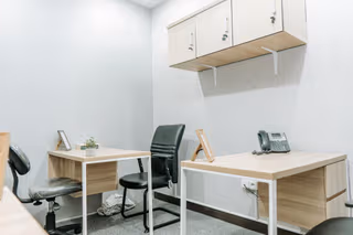 4 Person Private Office