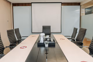 11 Person Private Office