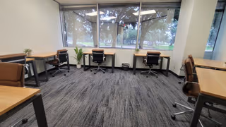 4 Person Private Office