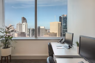 14 Person Private Office