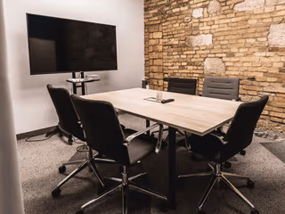 11 Person Coworking Desk