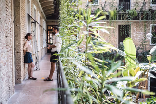 11 Person Coworking Desk