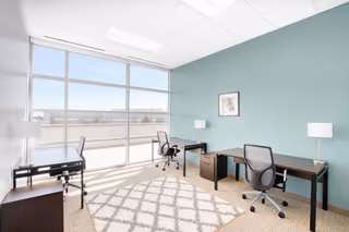 10 Person Private Office