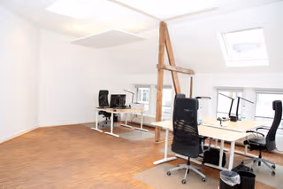 3 Person Private Office