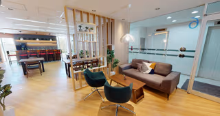 14 Person Private Office