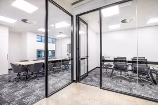 6 Person Coworking Desk