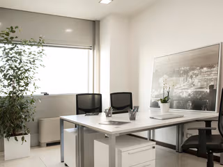 10 Person Private Office