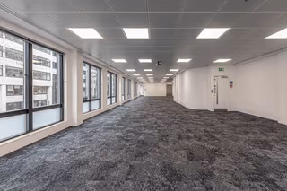 32 Person Private Office