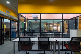 4 Person Coworking Desk