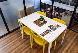 4 Person Coworking Desk