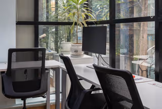 1 Person Coworking Desk