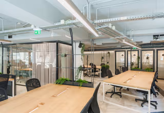 9 Person Coworking Desk