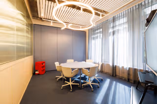 5 Person Private Office