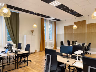 1 Person Coworking Desk