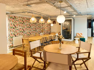 4 Person Coworking Desk