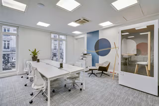 26 Person Private Office